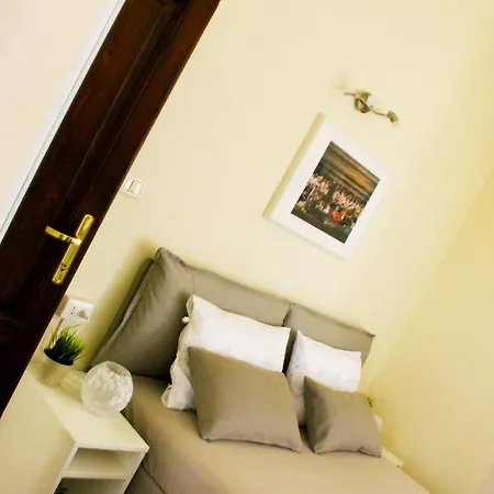 Buonarroti Relais Konukevi Floransa